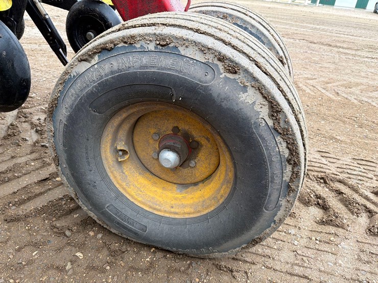 2016-bourgault-3320-66-image-34