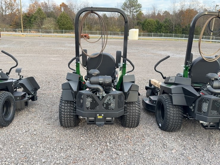 #3079-•-yakta-yxr-320-zero-turn-lawn-mower-image-9