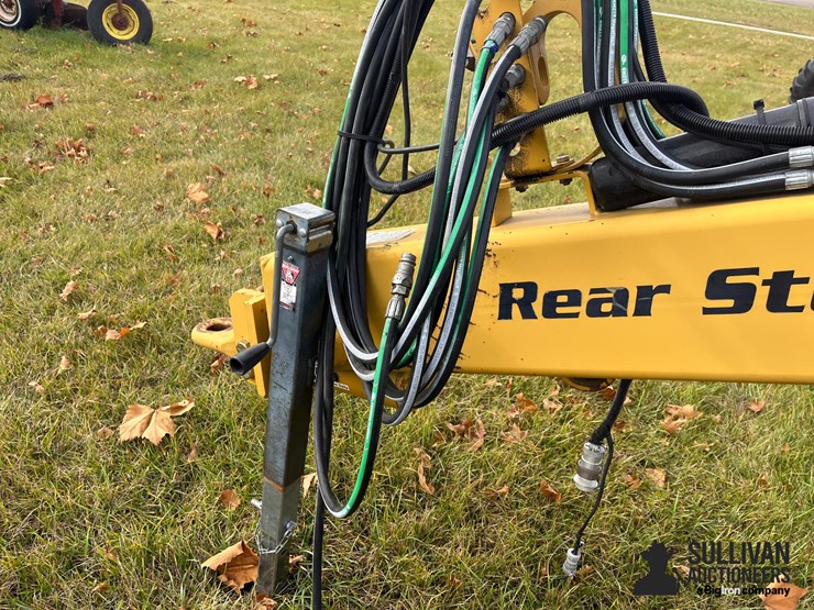 2017-landoll-1632rs-rear-steer-pull-type-grader-image-11