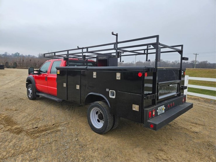 2016-ford-550-image-3