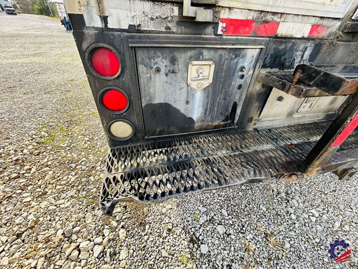 2007-peterbilt-340-image-51