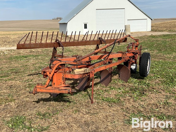 4-bottom-plow-image-1