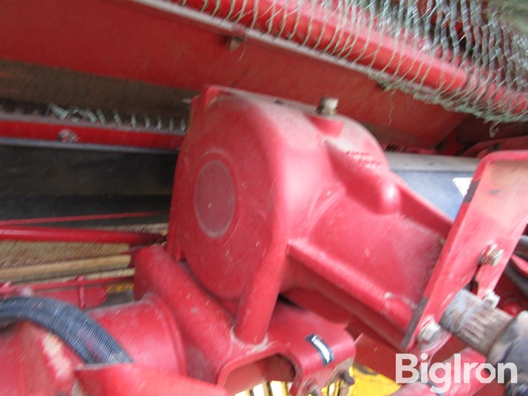 2003-new-holland-br780-image-18