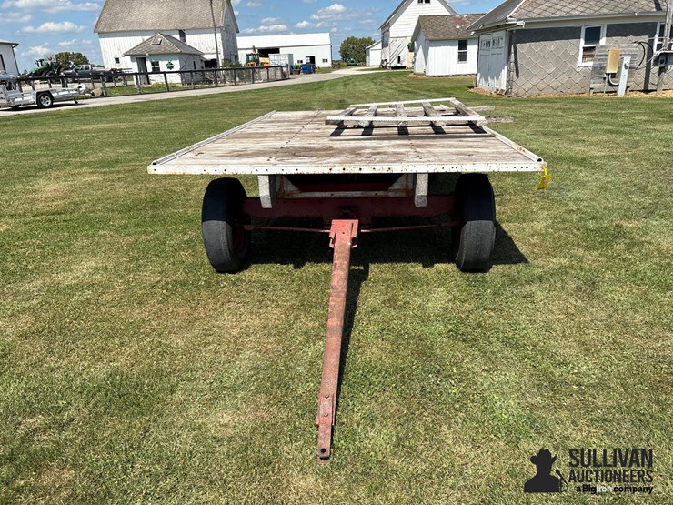 8'x15'-hay-rack-on-running-gear-image-2