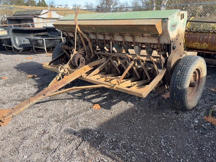 john-deere-7-image-2