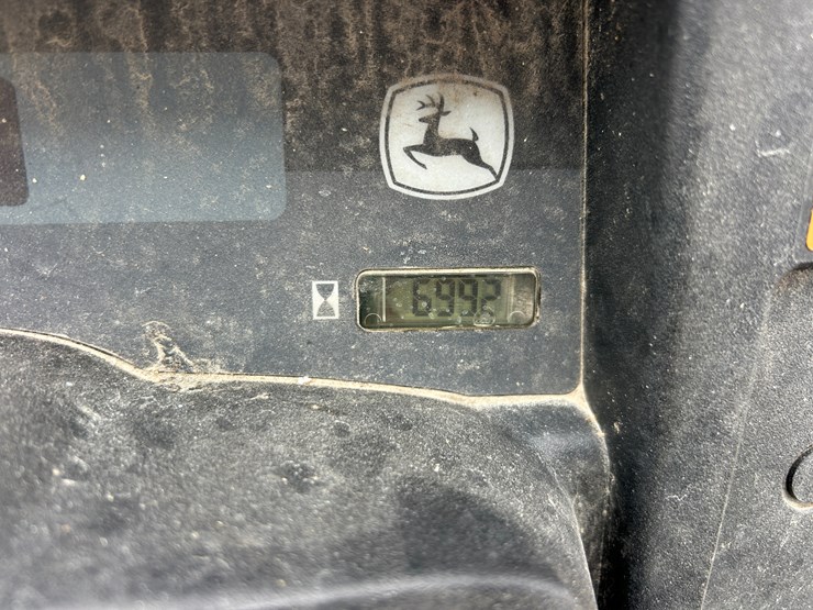 john-deere-gator-image-33