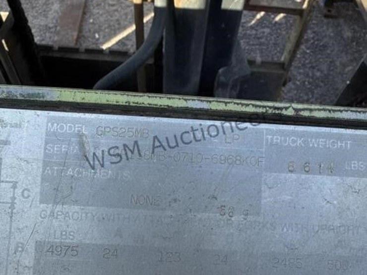 clark-gps25mp-forklift-image-14