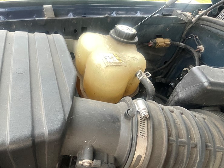 2004-ford-explorer-image-71