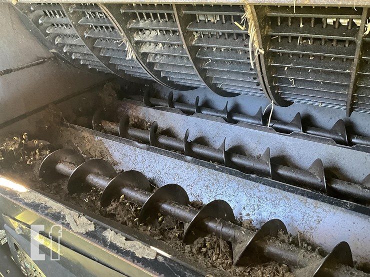 2012-case-ih-7130-image-28