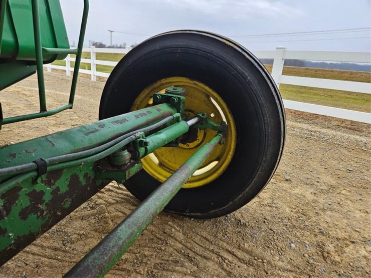 john-deere-8820-image-48