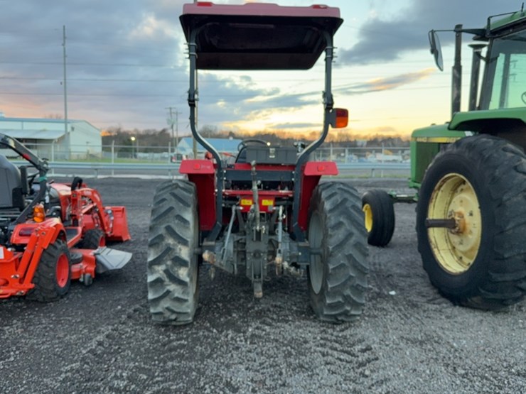 massey-ferguson-2706e-image-10