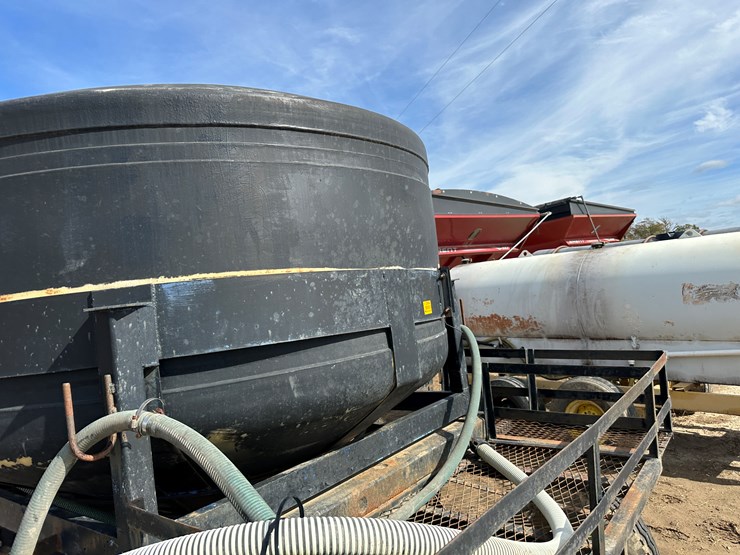 #33804-•-1150gal-nurse-wagon-image-35