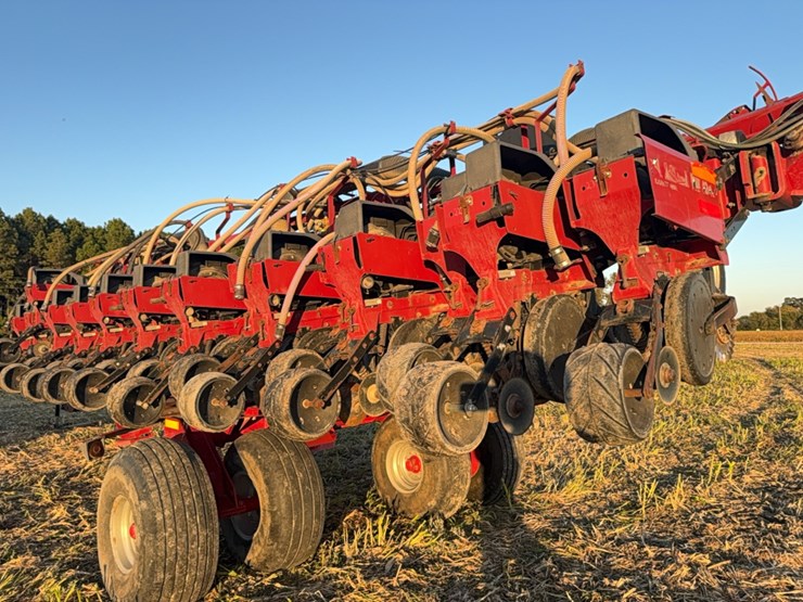 case-ih-1240-image-135