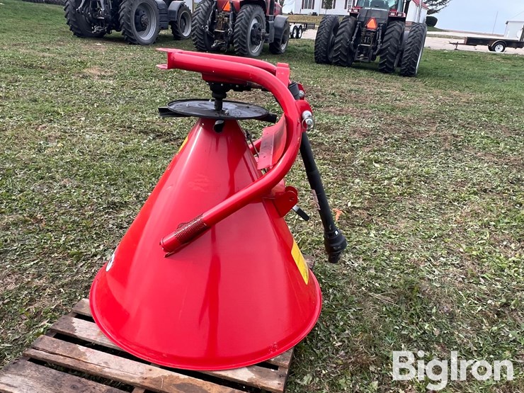 cosmo-500-3-pt-spreader-image-8