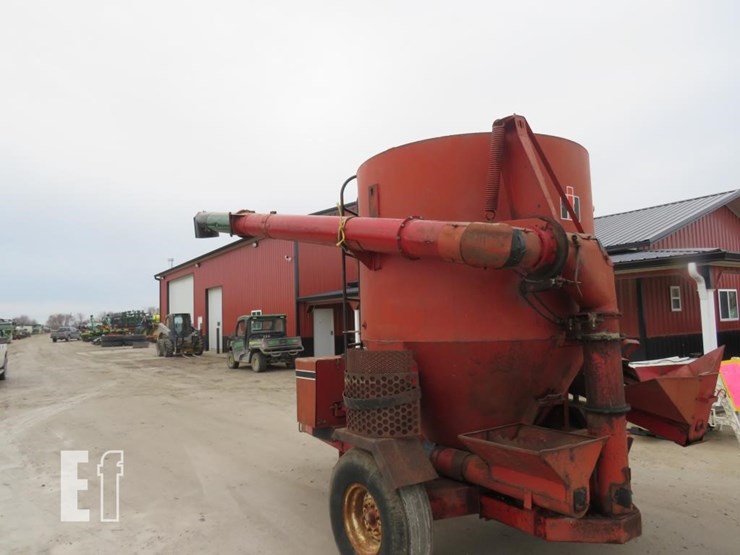 international-1250-image-7