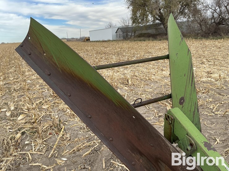 john-deere-12-image-15