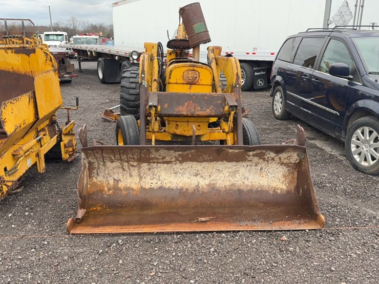 john-deere-400-image-2