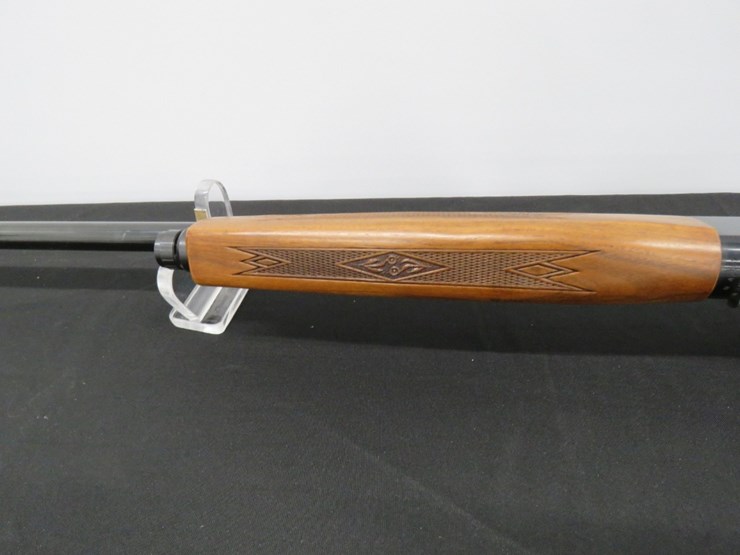 winchester-model-300-semi-auto-12-gauge-shotgun-image-8