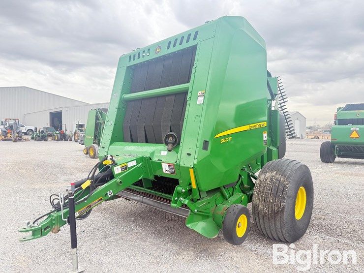 2022-john-deere-560r-image-1