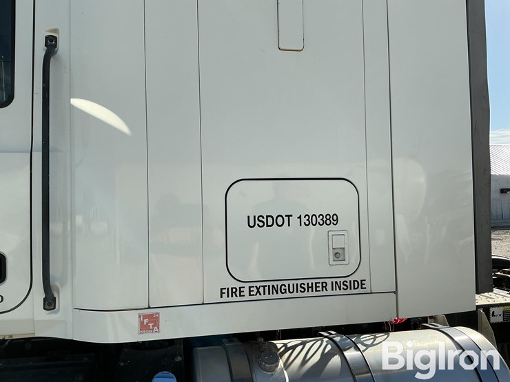 2014-mack-cxu613-t/a-truck-tractor-image-9