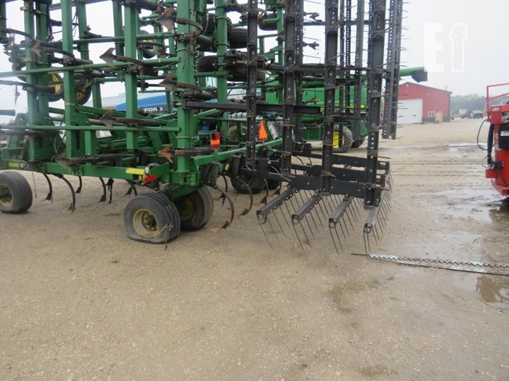 john-deere-2210-image-9