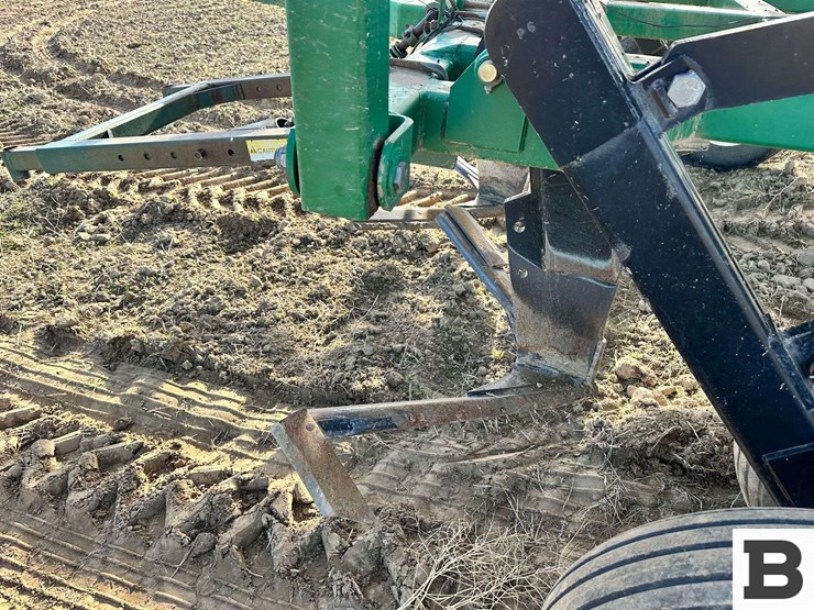 great-plains-9540-plains-plow-image-35