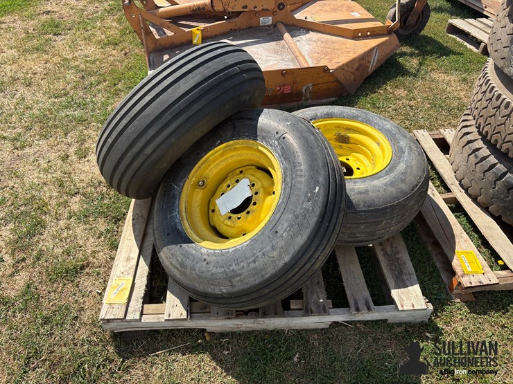 john-deere-rims-w/-tires-image-8