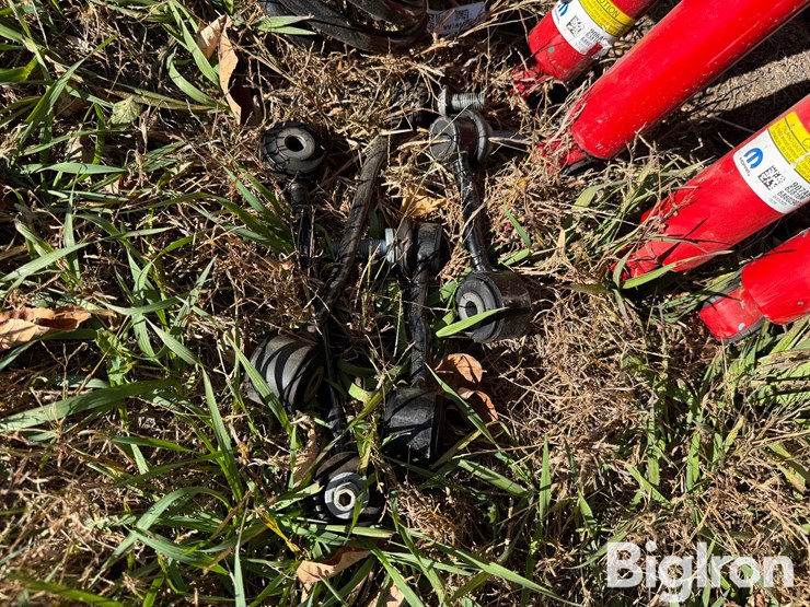 2024-bf-goodrich-285/70r17-tires-&-rims-&-suspension-image-16