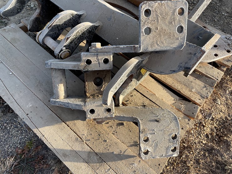 #1445-•-hla-plow-hitch-(arcadia,-wi)-image-16