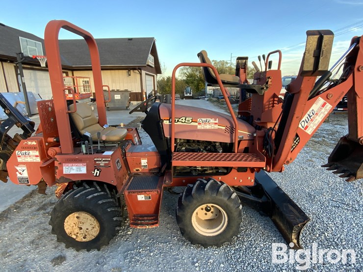 2010-ditch-witch-rt45-image-14