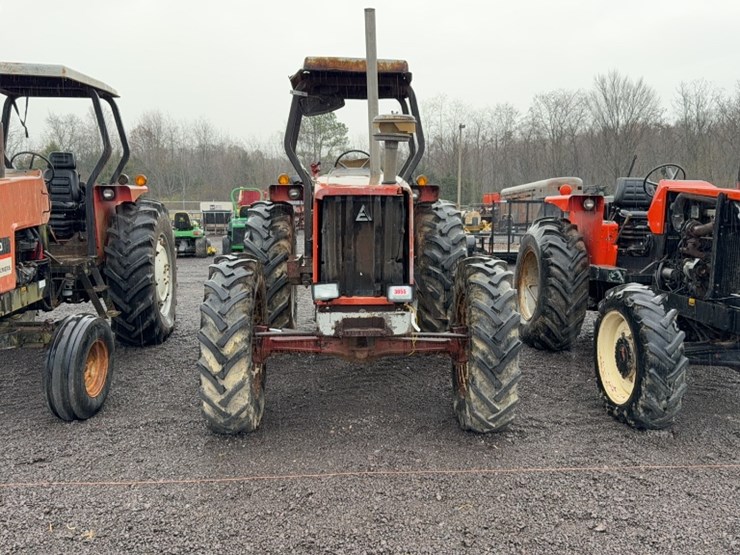 #3055-•-allis-chalmers-6080-tractor-image-2