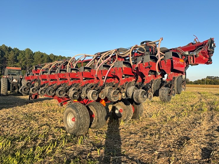 case-ih-1240-image-24