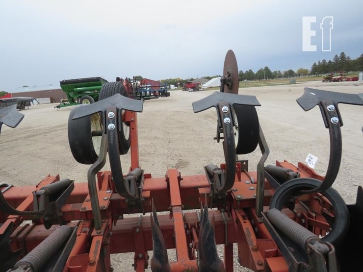 international-183-image-7