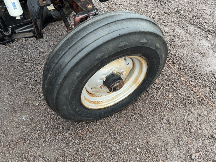 #3045-•-case-485-tractor-image-7