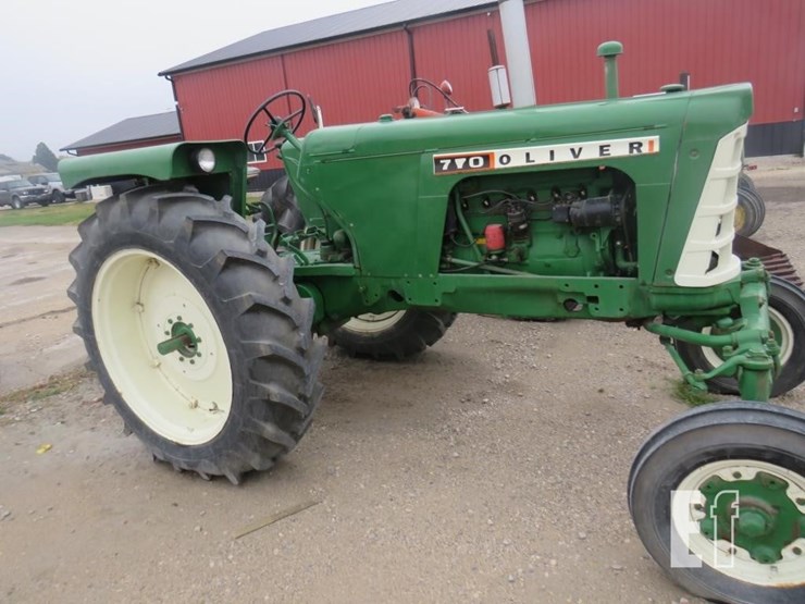 1962-oliver-770-image-4