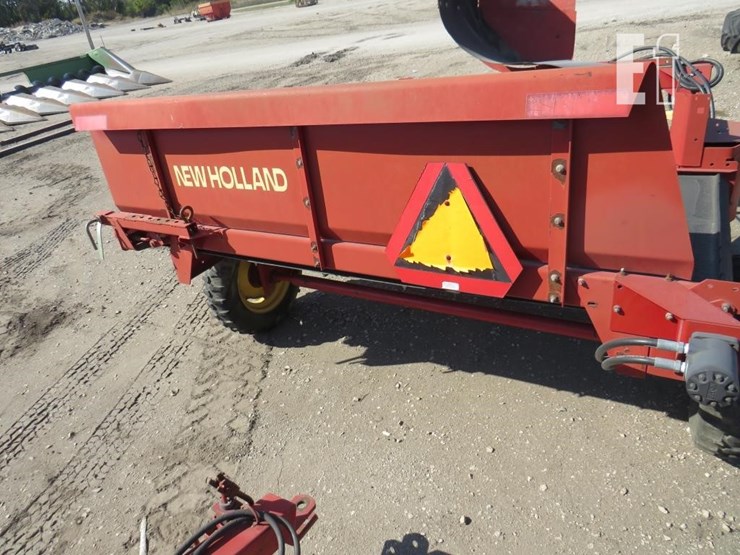 new-holland-166-image-4