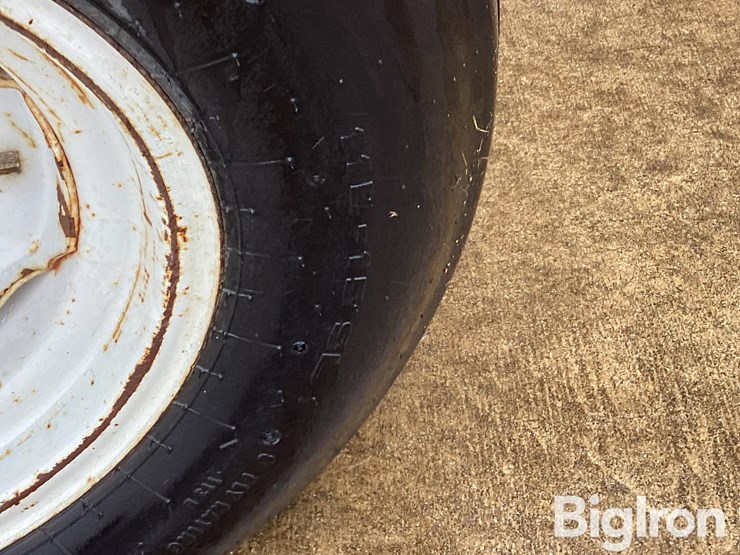 1994-new-holland-7740-image-19