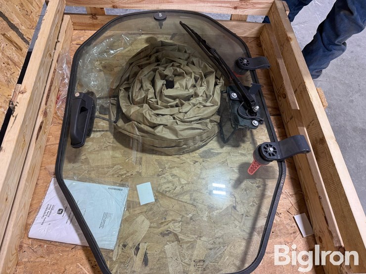 john-deere-333p-door-assembly-image-4