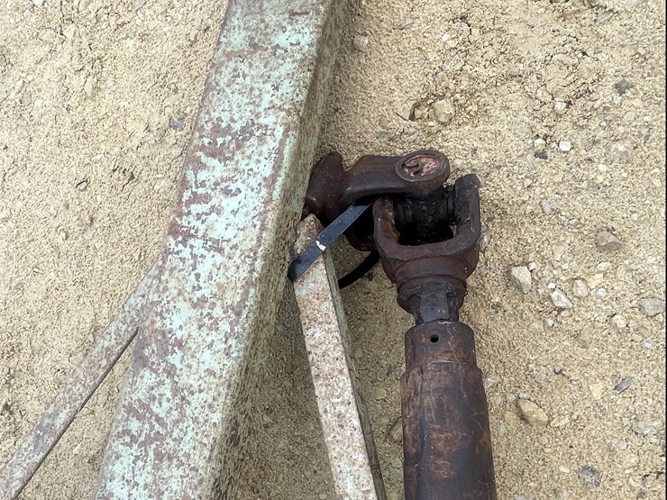 #1469-•-onan-pto-generator-image-14