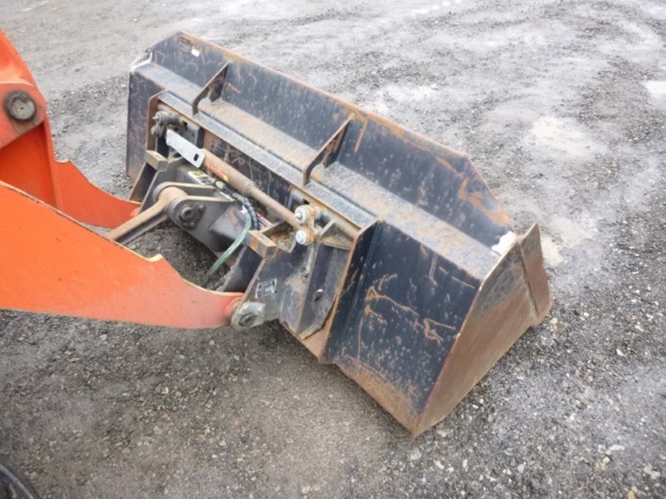 kubota-r430-image-14