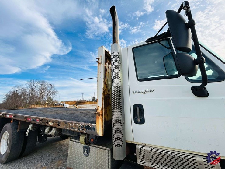2013-international-durastar-4400-image-43