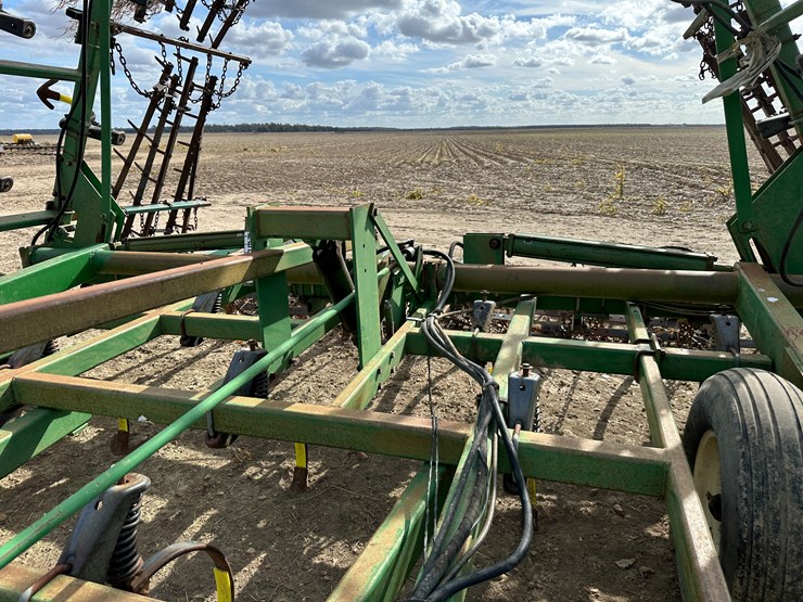 john-deere-38-image-32