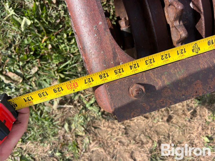 brillion-cultipacker-10'-main-frame-&-5'-wings-image-19