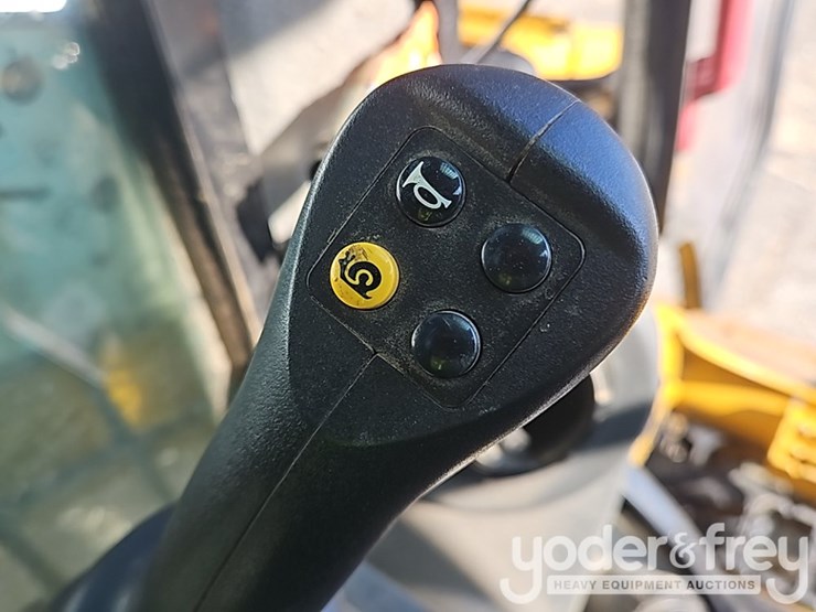 2023-caterpillar-299d3-xe-image-38