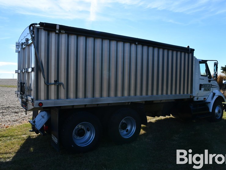 2006-international-8600-image-5