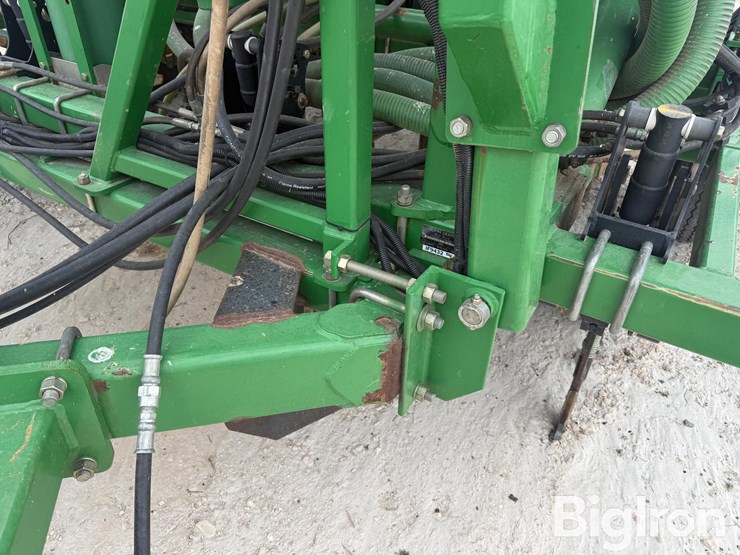 2009-john-deere-1870-image-19