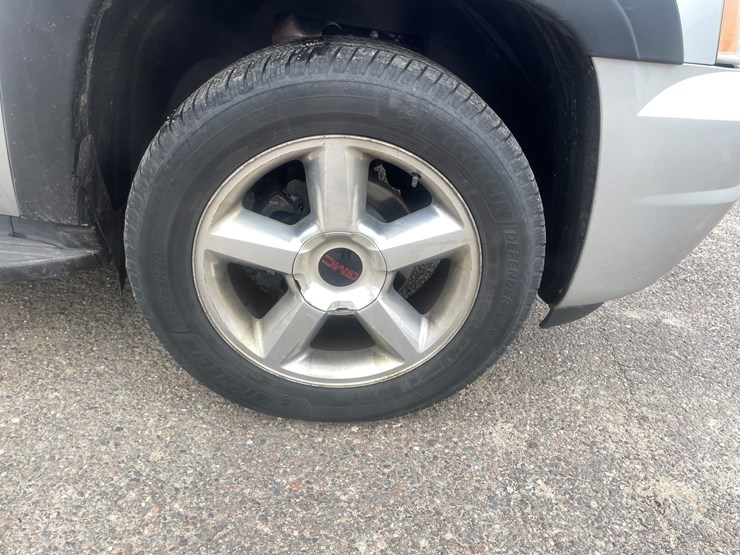 2010-gmc-yukon-image-92