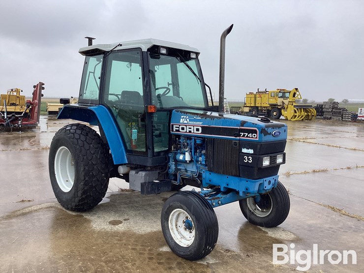 1994-new-holland-7740-image-3