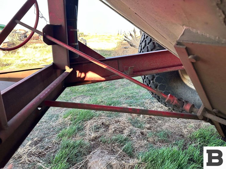 unverferth-7000-image-18