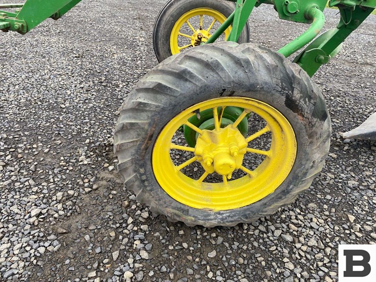 john-deere-2-image-12
